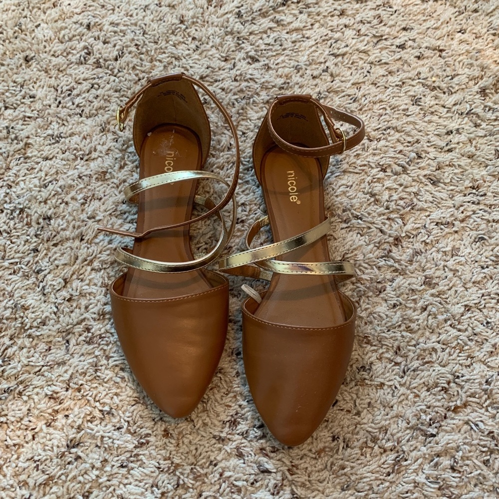 Nicole Strappy shoes wide